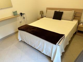 Ewa Apt - 3-Bedrooms Apt near Sliema - St Julians Seafront - Il-Gżira - 4
