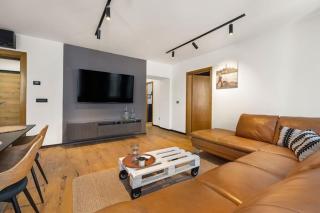 Brown apartment in city center - Pula - 8
