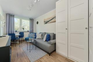 Beautiful & Bright Studio Krynicka for 3 Guests by Noclegi Renters - Breslávia - 4