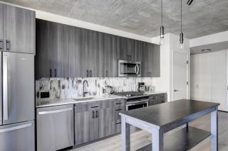 W Loop 2BR w Gym Pool Lounge 2 blocks from L CHI-489 - Chicago - 3