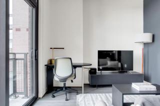 H St Studio w Rooftop Pool Gym nr Metro WDC-511 - 7