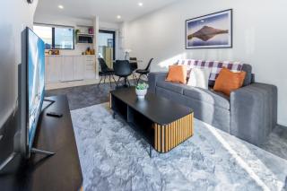 A Road Away from Hagley Park 2 bed 2 bath - Christchurch - 8