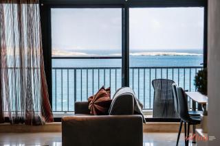 A Stylish Seaside Holiday Home - 9
