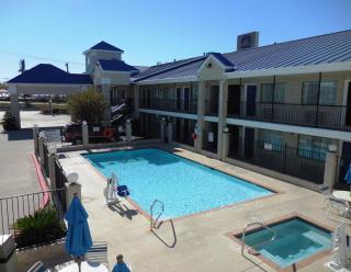 Best Western Garden Inn - San Antonio - 7