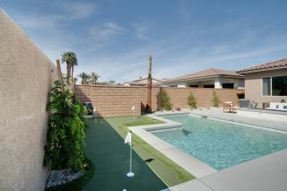 Spectacular PGA West New Home! - 8