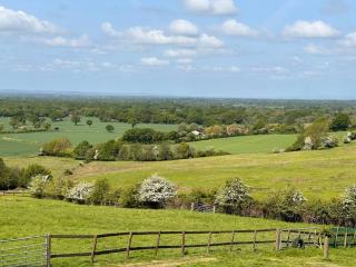 Ridge House Stables - Ashford - 9