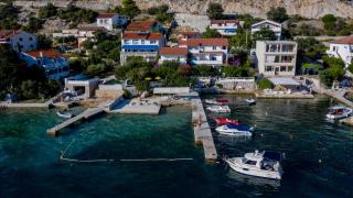 Beachfront Apartment with Seaview - Supetarska Draga - 1