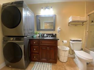 Huntington Beach adorable 2 bedrooms, 2 bathrooms - Huntington Beach - 8