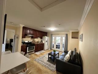 Huntington Beach adorable 2 bedrooms, 2 bathrooms - Huntington Beach - 7