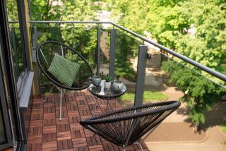 2 Bedroom Apt, 2 Garage Spots & Balconies, Self Check-in, by Cohost - Druskininkai - 6