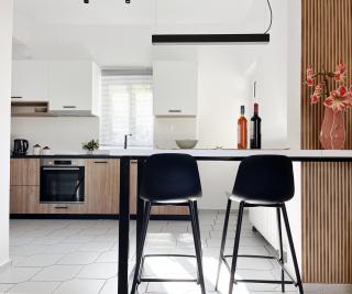 Anna's Apartment - Kato Daratso - 9