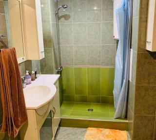Cozy apartment near Republic Square - 1