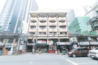 Mervin's Terraces by RedDoorz - Manila - 8