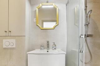 Modern cosy flat in Versailles - 1