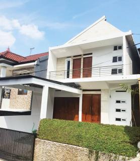 Cozy Villa / Rumah Sejuk City View Bandung - Bandung - 9