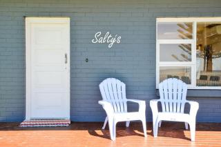 Saltys 4BRM Beachfront WIFI Pet Friendly - Victor Harbor - 0