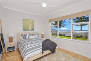 Saltys 4BRM Beachfront WIFI Pet Friendly - Victor Harbor - 4
