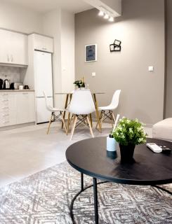 Metro Chic Haven: Modernized Urban Studio near the Tram - 4