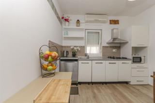 Apartments Katka near Blue beach - Vodice - 7