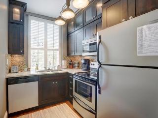 Charm on Liberty - Savannah - 3