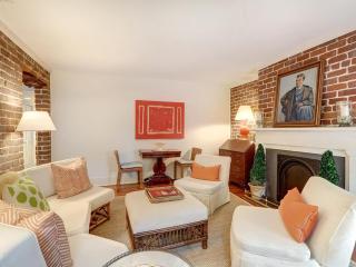 Jones Street Retreat - Savannah - 4
