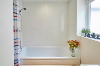 Host & Stay - The Hideaway - 1
