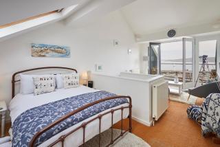 Host & Stay - The Hideaway - 9