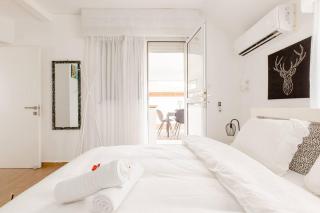 Charming Unit with Pool and Great Amenities - 9