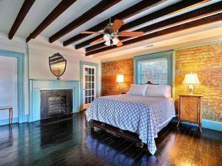 Diplomat House - Savannah - 1
