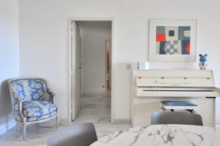 Stunning 3-Br Apartment with Large Terrace and Pool - Cannes - 2
