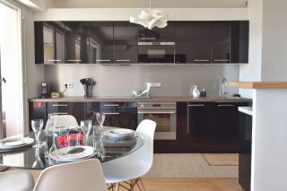 1-Br Apartment Sea View Steps from Beaches - Cannes - 5
