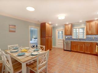 Sundial Inn Unit 2 - Tybee Island - 3