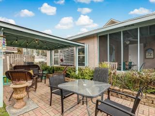 Tybee Tabby Beach Cottage - Tybee Island - 1