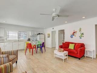 Coops Retreat Unit B - Tybee Island - 8