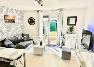 Charming cosy apart with garden free parking - 0