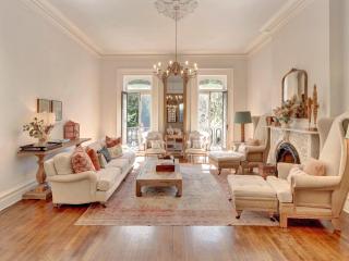 Elsewhere on Madison Square - Savannah - 8