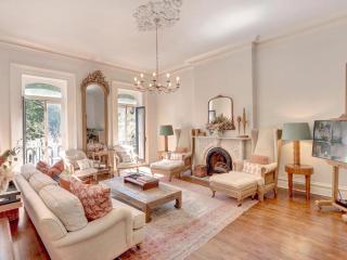 Elsewhere on Madison Square - Savannah - 7