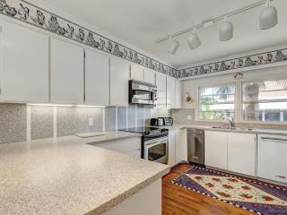 Coops Retreat Unit A - Tybee Island - 2