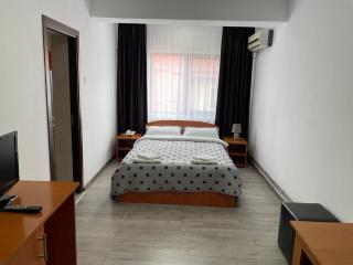 Hotel Tata Si Fii - Bechet - 4