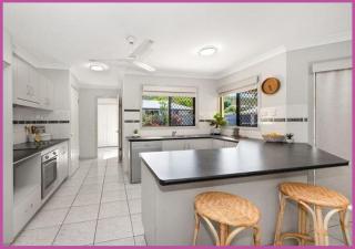 Sarina Court 8 - Ross River - 6
