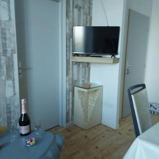 Charmant appartement proche Carcassonne - Montgradail - 8