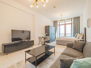 Minimalistic Studio in Palm Views - Palm Jumeirah - Dubai - 5