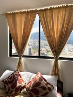 Hostal La Terraza - Roof Terrace Overlooking The North and Historic Centre - Quito - 3