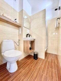 oompH Modern Apartment with Balcony - 2