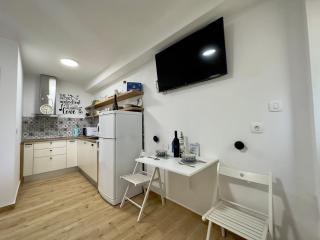 Matek family & studio apartment Rovanjska - Rovanjska - 2