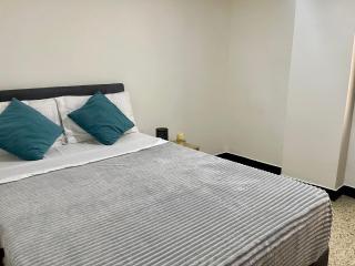 Great apartament @Night zone La 70 & Parking lot - 9