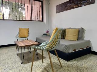 Great apartament @Night zone La 70 & Parking lot - 2
