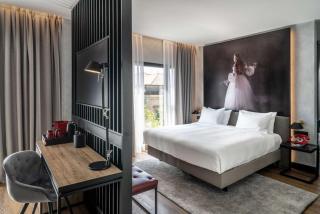 Radisson RED Madrid - 1