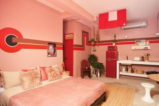 MOOD HAUS by DW - 70's Retro Stays - 1