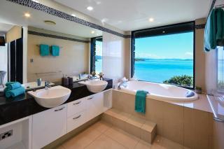 Edge Waterfront Apartments - Hamilton Island - 5
